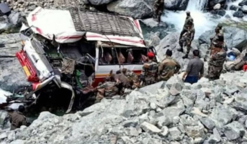 Ladakh bus accident: PM Modi, Amit Shah, Rajnath Singh condole death of soldiers